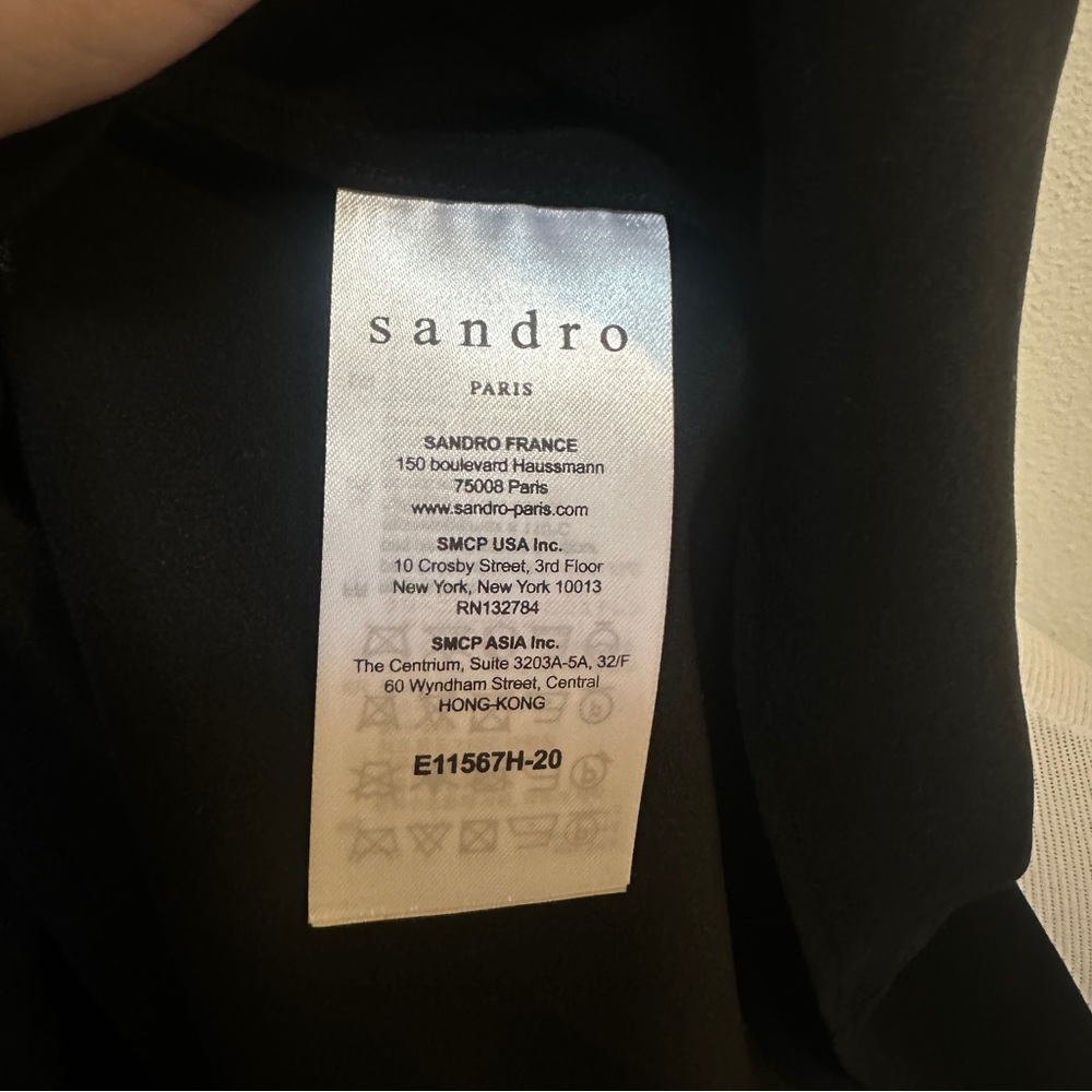 SANDRO Paris Black‎ Silk V-Neck Blouse Top Women’s Sz 2 / Medium US - Picture 7 of 8